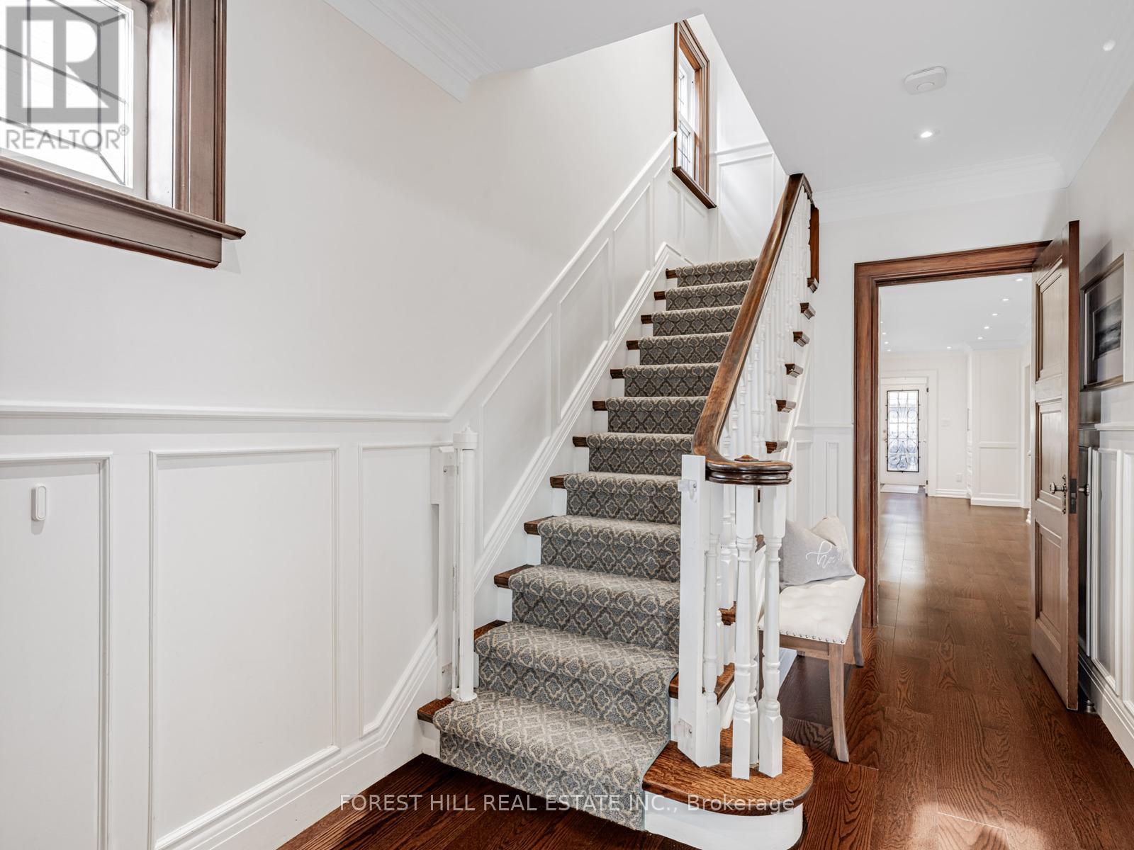 582 Briar Hill Avenue, Toronto, Ontario  M5N 1M9 - Photo 5 - C12521248