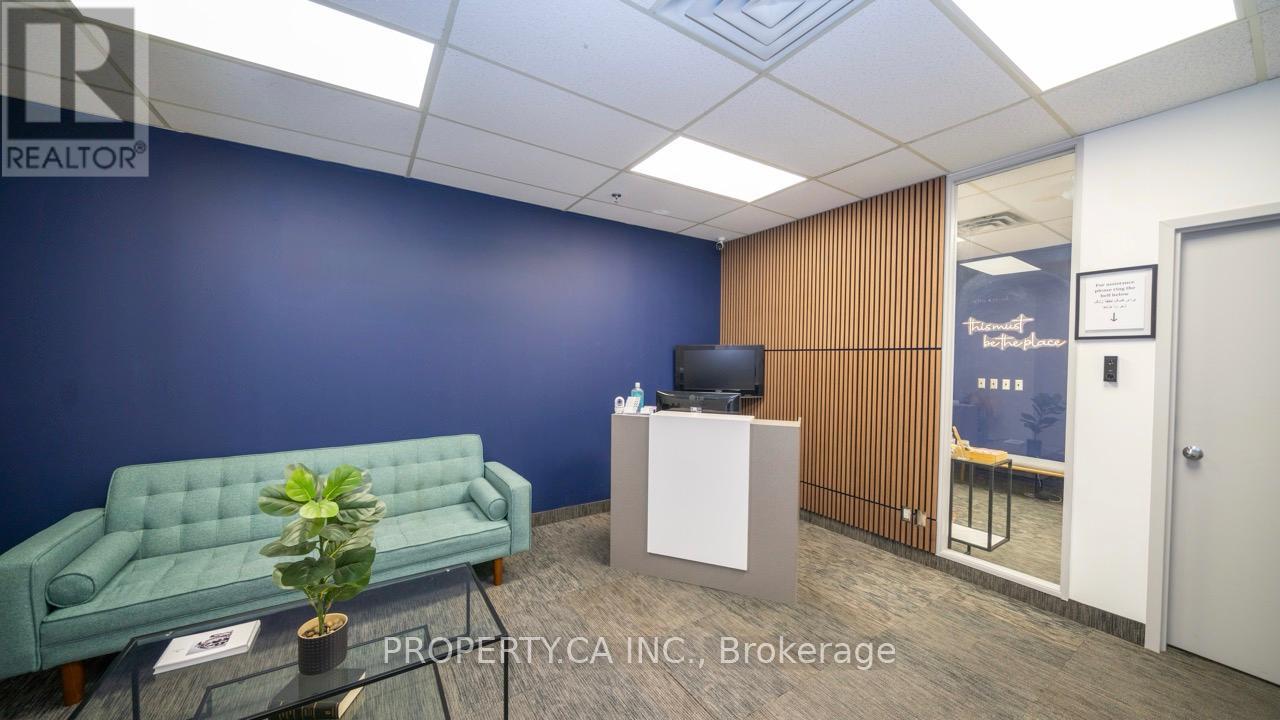 204 - 716 GORDON BAKER ROAD, Toronto, Ontario