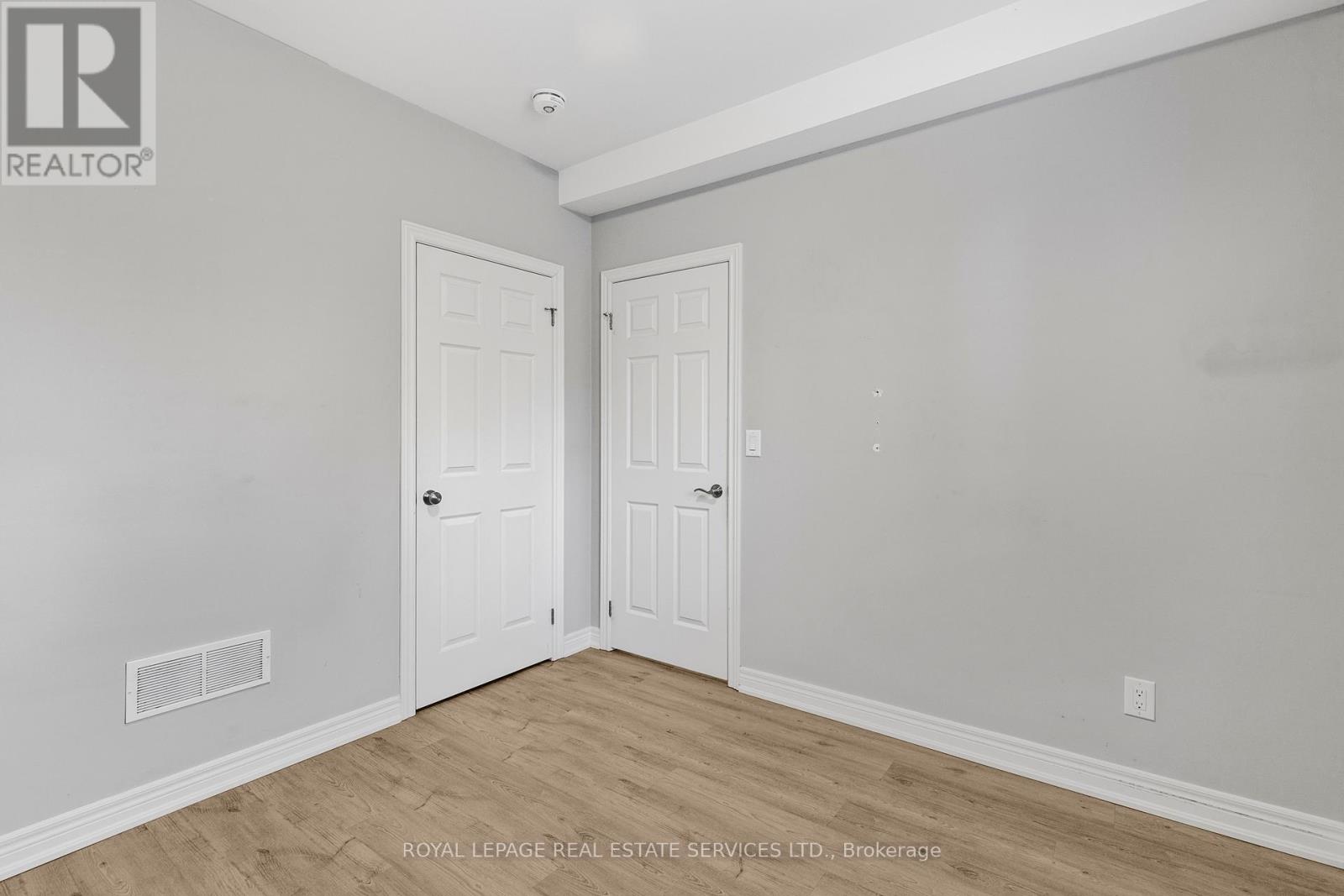 89 Louth Street, St. Catharines, Ontario  L2S 2T7 - Photo 10 - X12462233