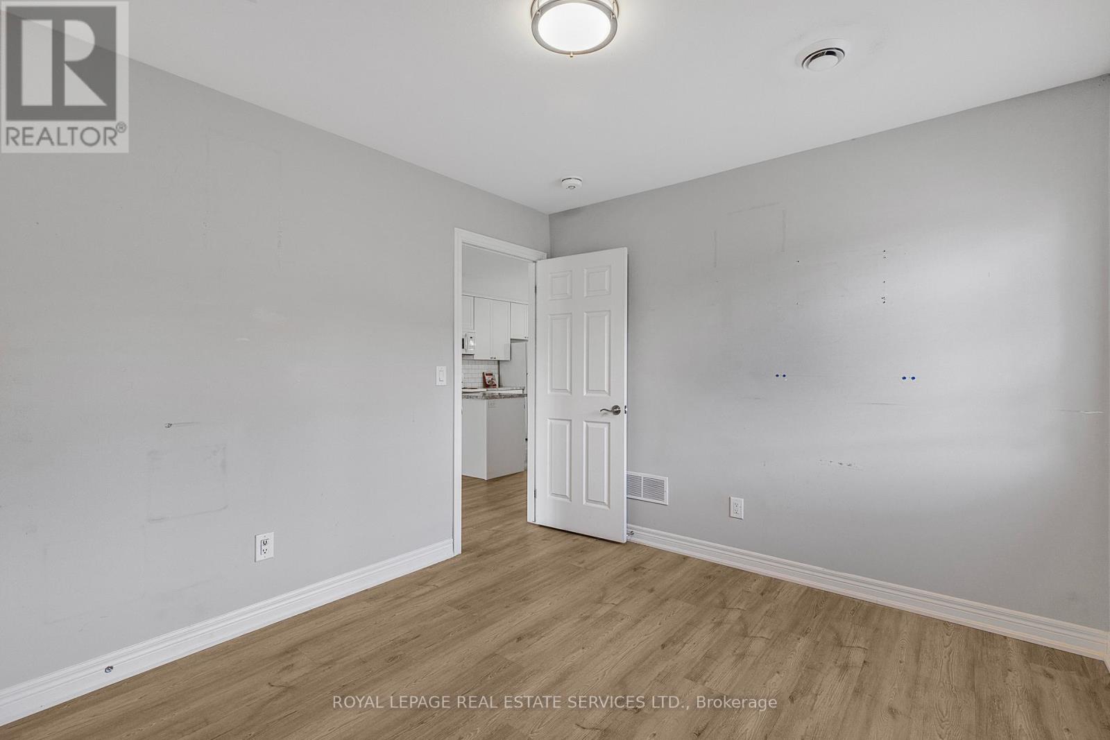 Main - 89 Louth Street, St. Catharines (Western Hill), Ontario  L2S 2T7 - Photo 13 - X12509378