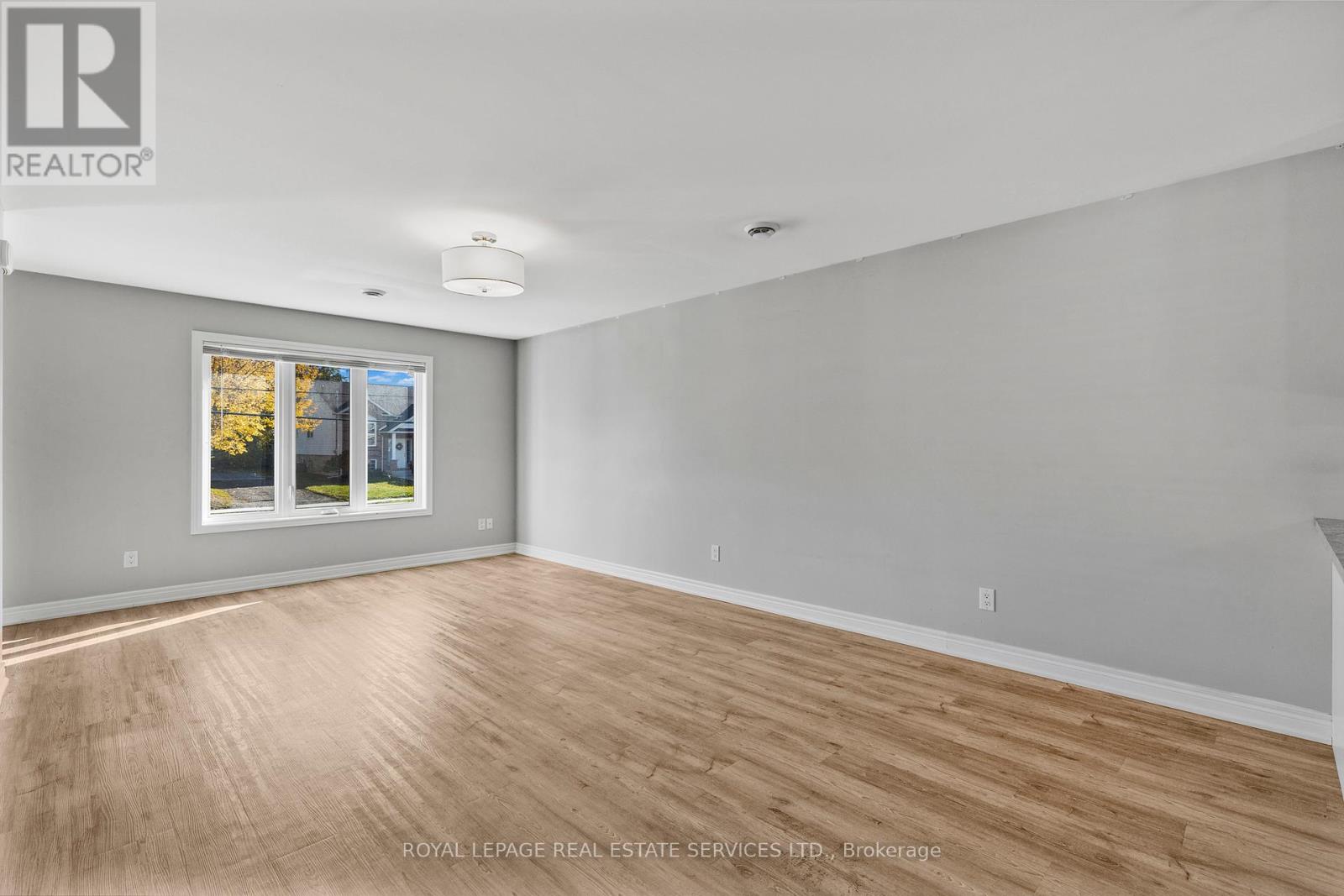 Main - 89 Louth Street, St. Catharines (Western Hill), Ontario  L2S 2T7 - Photo 22 - X12509378