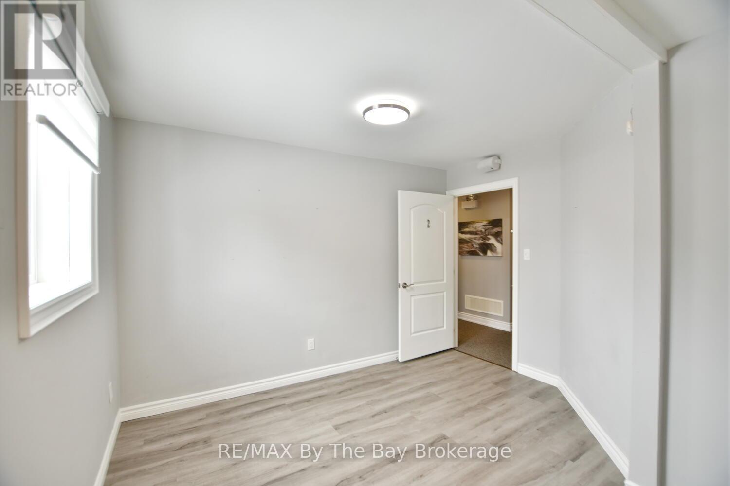 1535 Mosley Street, Wasaga Beach, Ontario  L9Z 2B7 - Photo 26 - S11969052