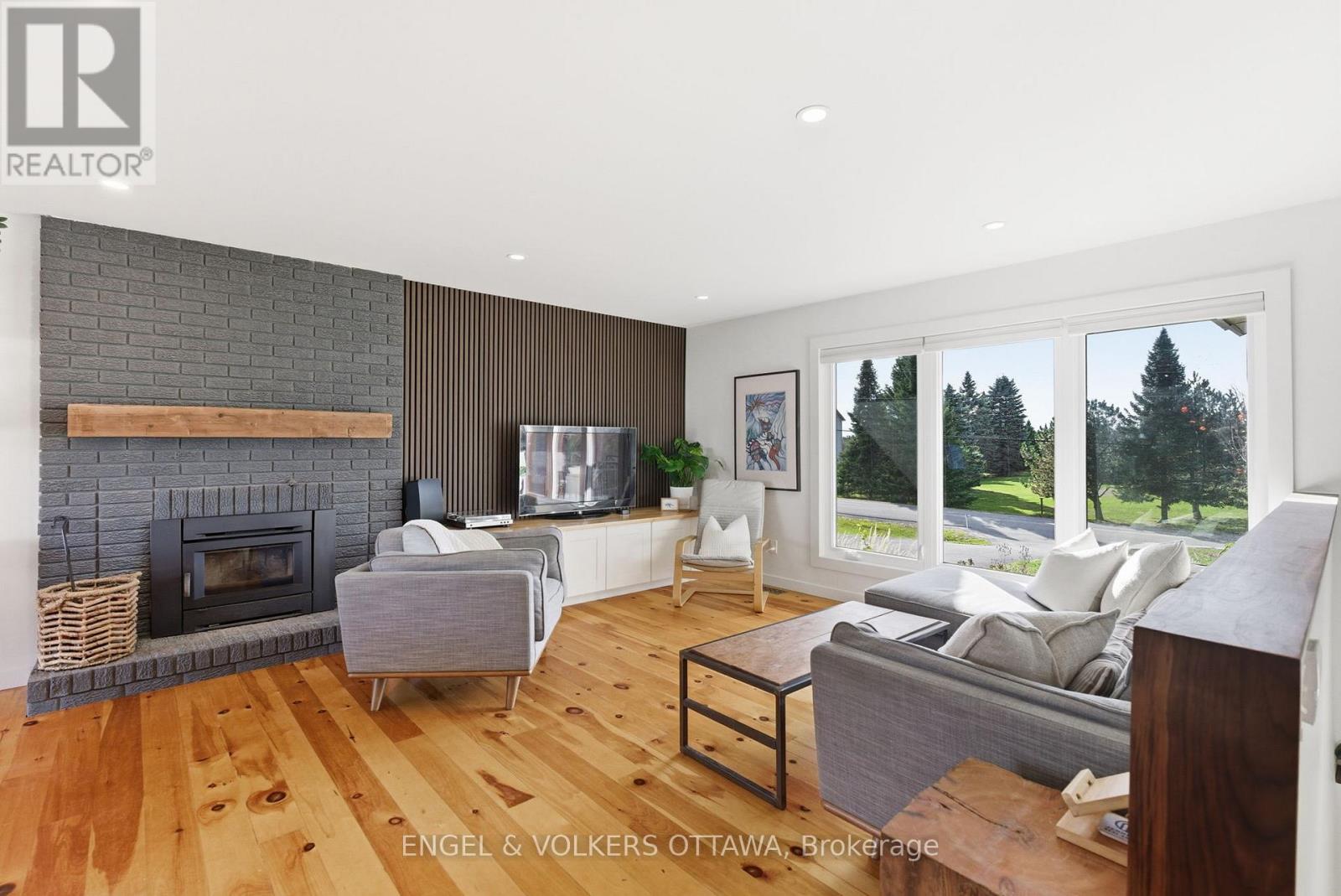 1816 Ramsay Concession 8 Concession, Mississippi Mills, Ontario K0A 1A0 - Photo 9 - X12521560