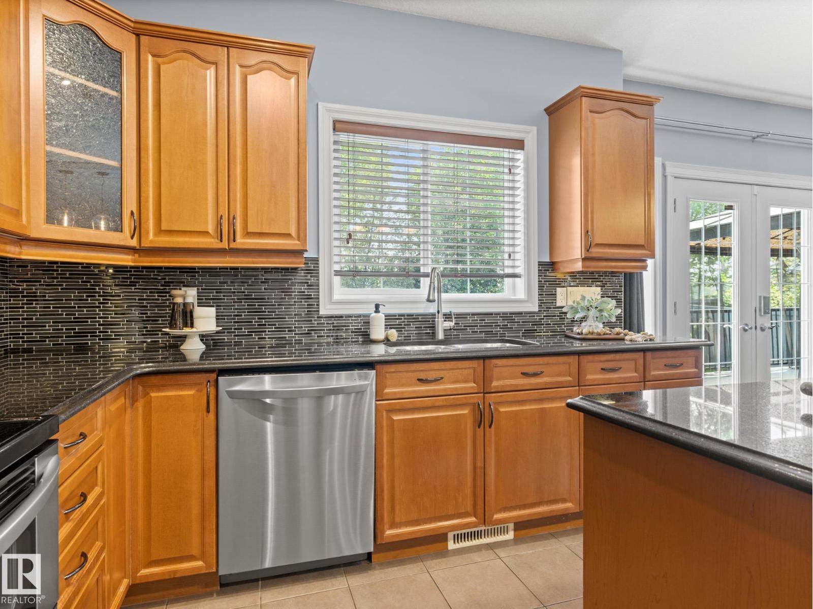 5116 Chateau Co, Beaumont, Alberta  T4X 1W5 - Photo 12 - E4465057