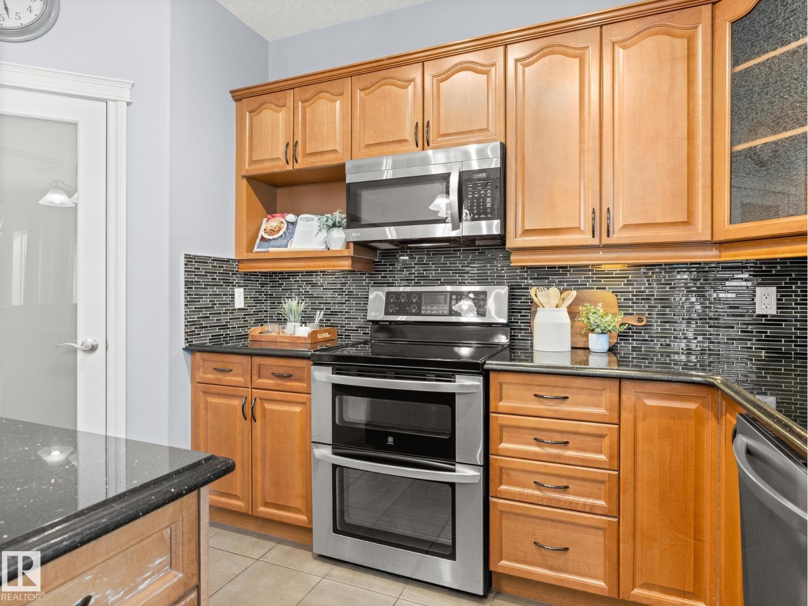 5116 Chateau Co, Beaumont, Alberta  T4X 1W5 - Photo 13 - E4465057