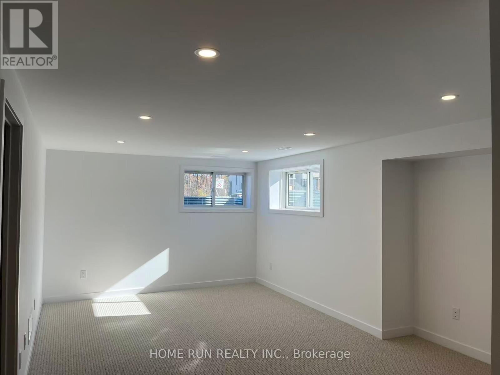 860 Hummock Way, Ottawa, Ontario K2K 0M7 - Photo 13 - X12521648