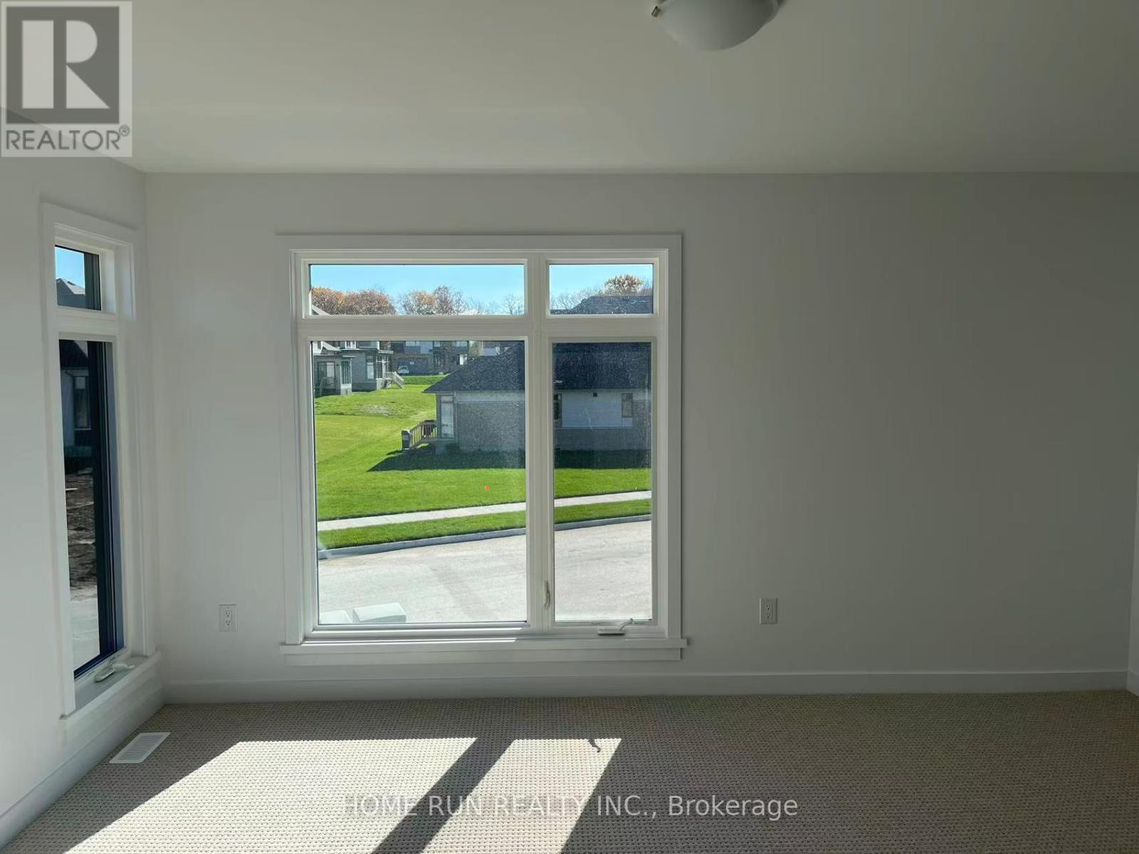 860 Hummock Way, Ottawa, Ontario K2K 0M7 - Photo 9 - X12521648