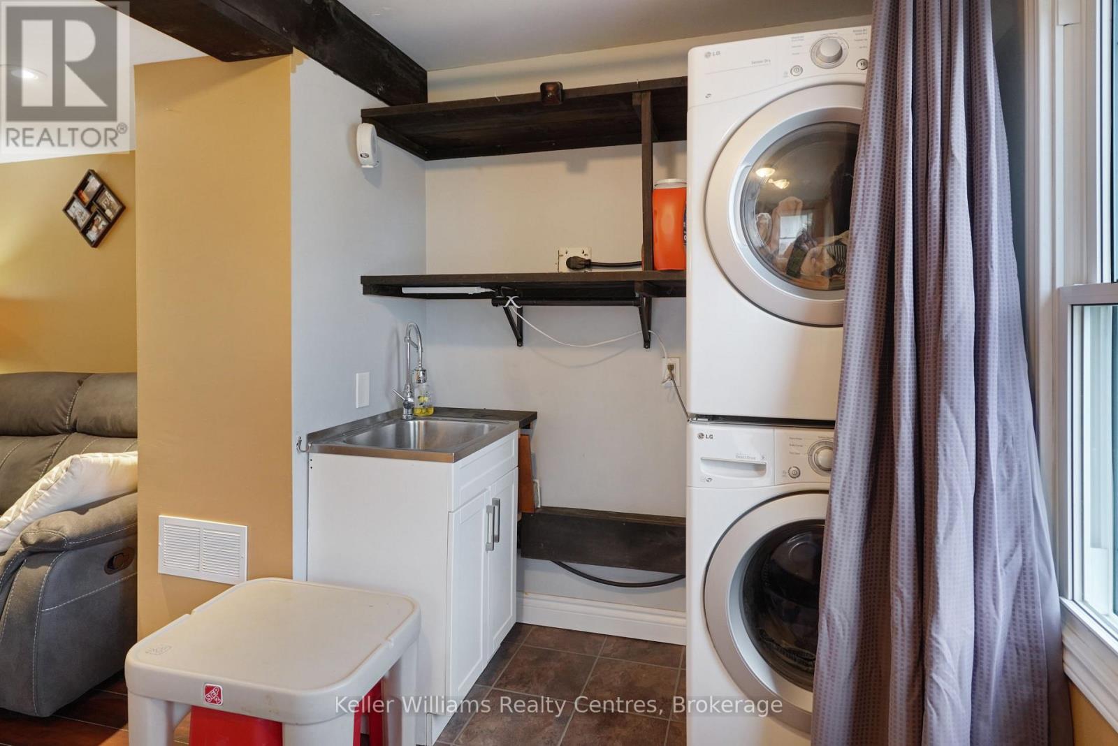 1934 7th Avenue E, Owen Sound, Ontario N4K 2Z9 - Photo 14 - X12519836