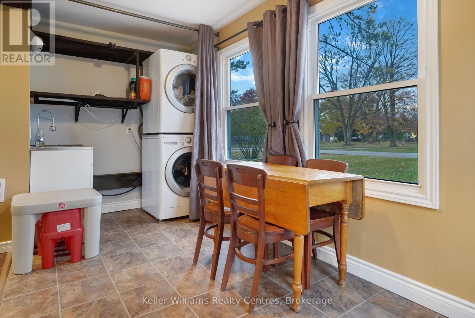 1934 7th Avenue E, Owen Sound, Ontario N4K 2Z9 - Photo 13 - X12519836