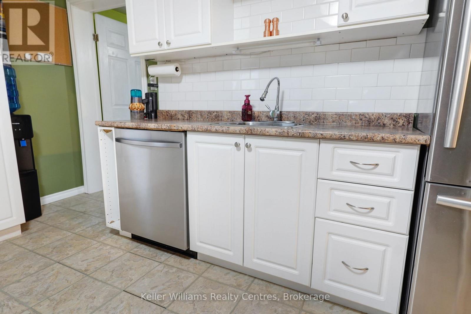 1934 7th Avenue E, Owen Sound, Ontario N4K 2Z9 - Photo 19 - X12519836