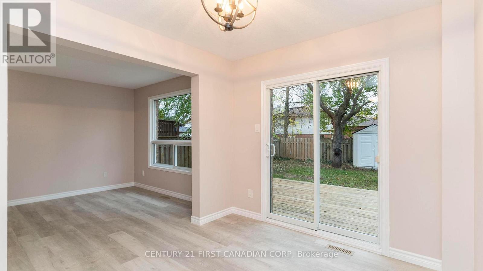 288 Jensen Road, London East (East D), Ontario  N5V 4X3 - Photo 16 - X12521390