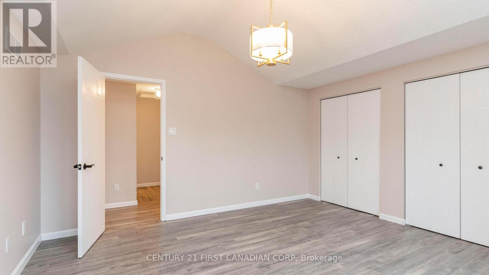 288 Jensen Road, London East (East D), Ontario  N5V 4X3 - Photo 19 - X12521390