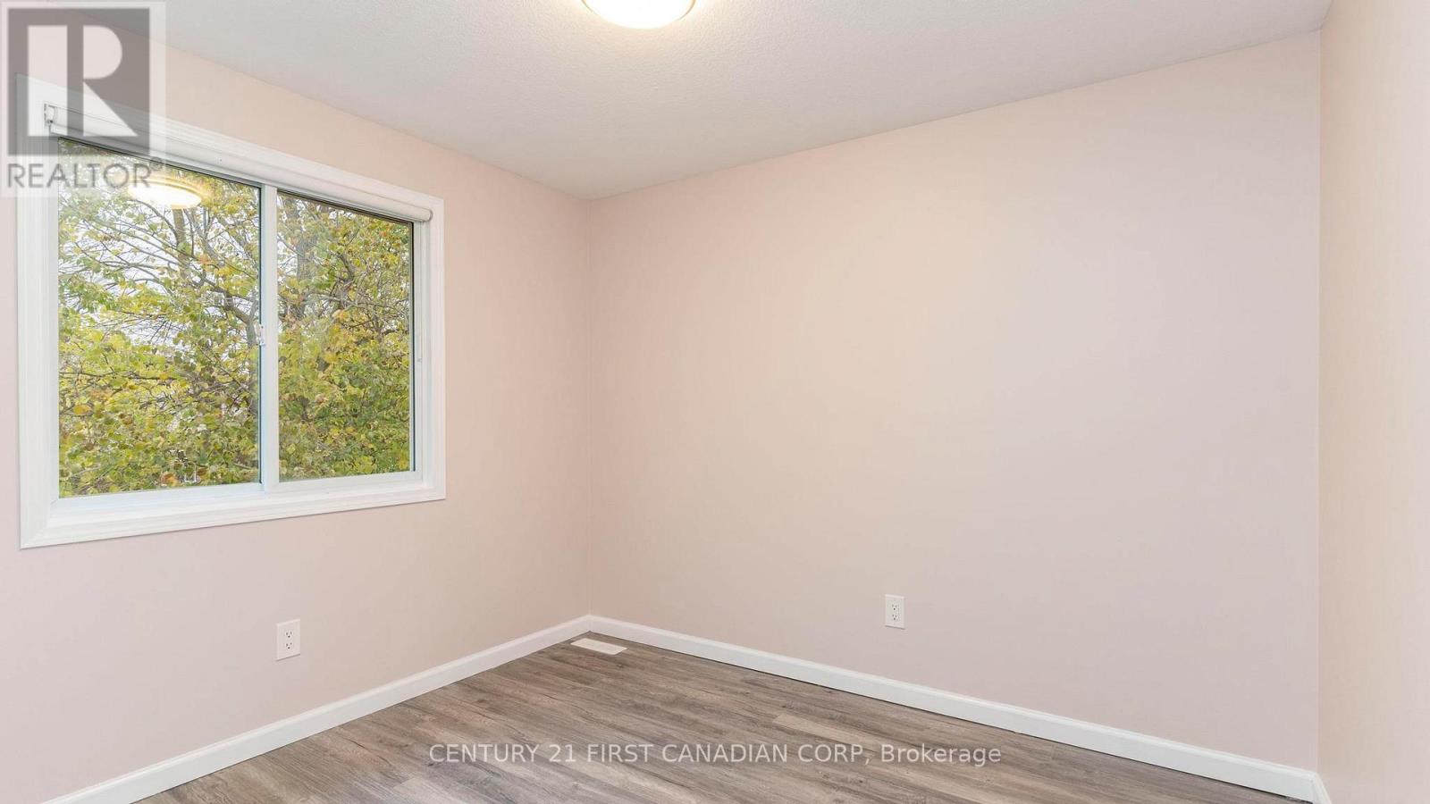 288 Jensen Road, London East (East D), Ontario  N5V 4X3 - Photo 21 - X12521390