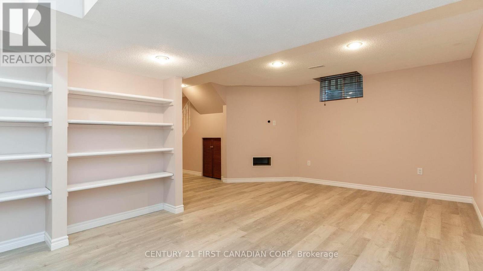 288 Jensen Road, London East (East D), Ontario  N5V 4X3 - Photo 29 - X12521390