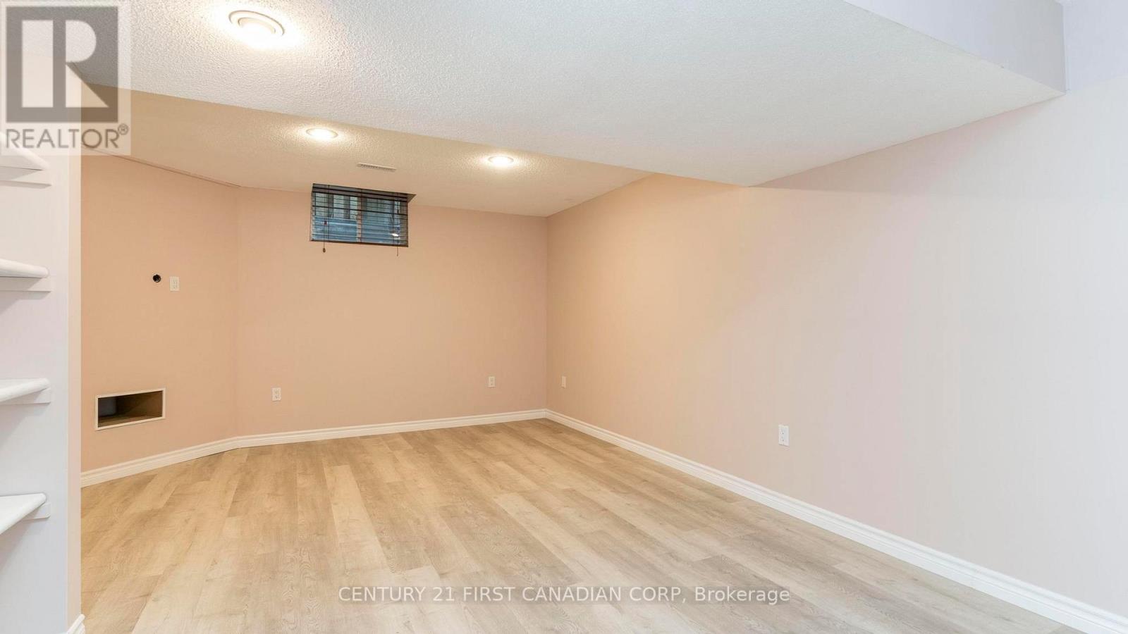 288 Jensen Road, London East (East D), Ontario  N5V 4X3 - Photo 30 - X12521390