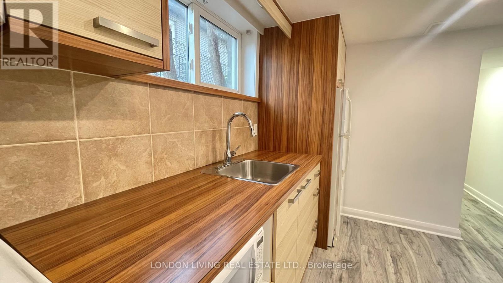 183 Cambridge Street, London North, Ontario  N6H 1N6 - Photo 7 - X12521394