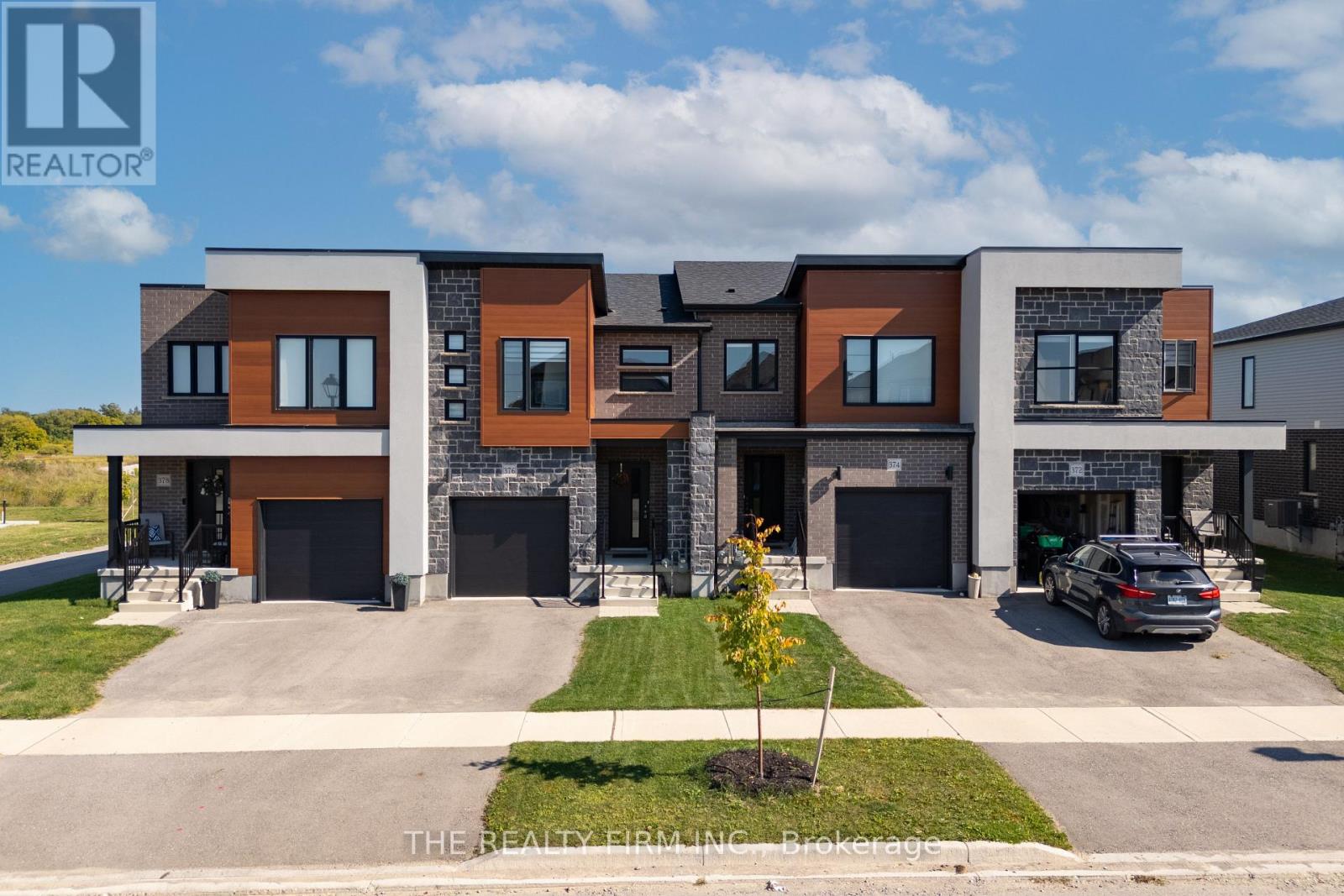 376 BRADSHAW DRIVE, Stratford, Ontario