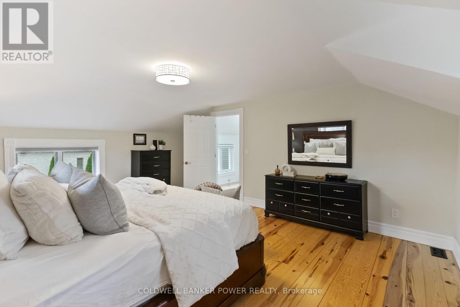 78 Harris Road, Middlesex Centre, Ontario N0L 1E0 - Photo 25 - X12521668