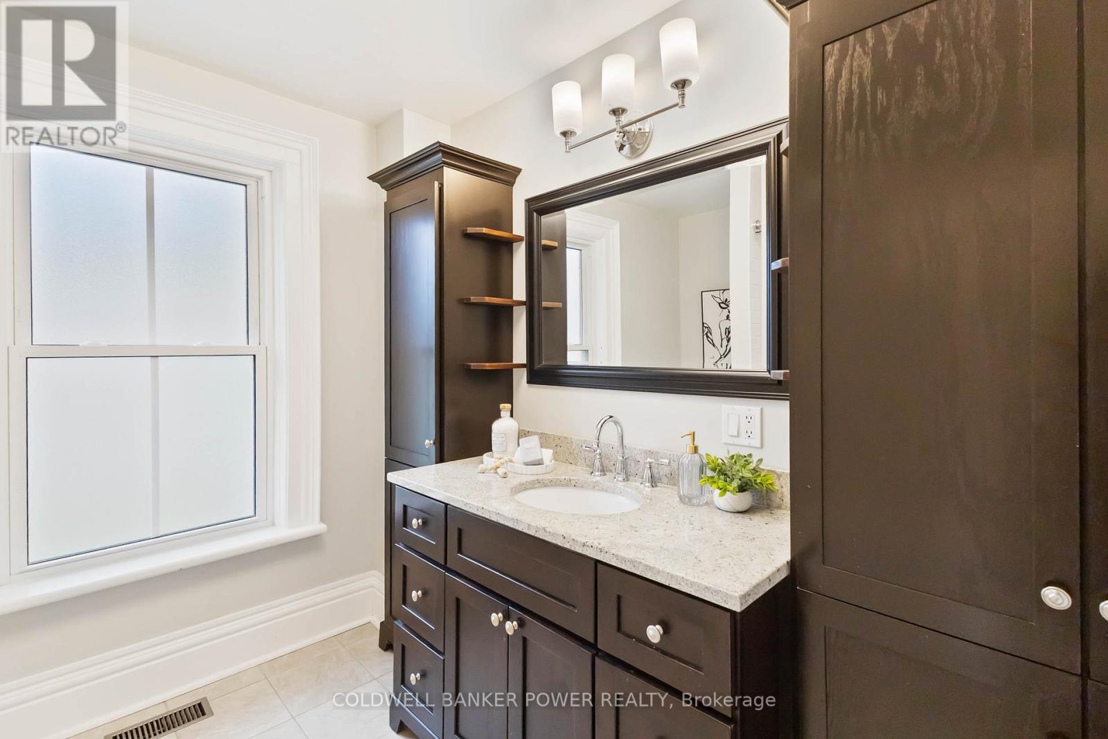 78 Harris Road, Middlesex Centre, Ontario N0L 1E0 - Photo 31 - X12521668