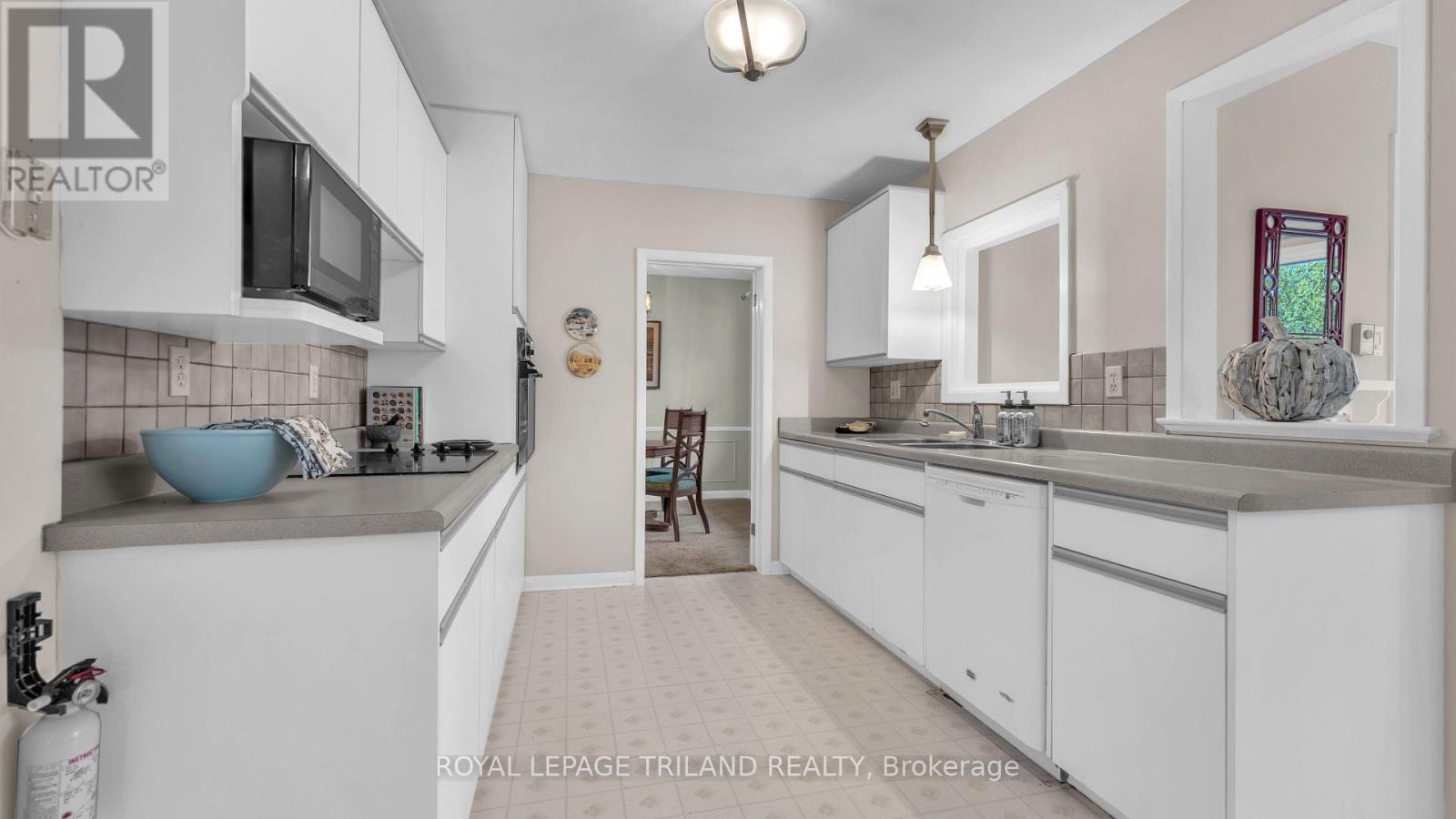 164 Tarbart Terrace, London North, Ontario  N6H 3B2 - Photo 6 - X12521688