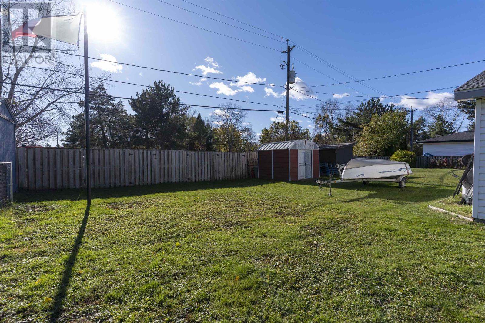 2218 Moodie St E, Thunder Bay, Ontario  P7E 4Z6 - Photo 32 - TB253395