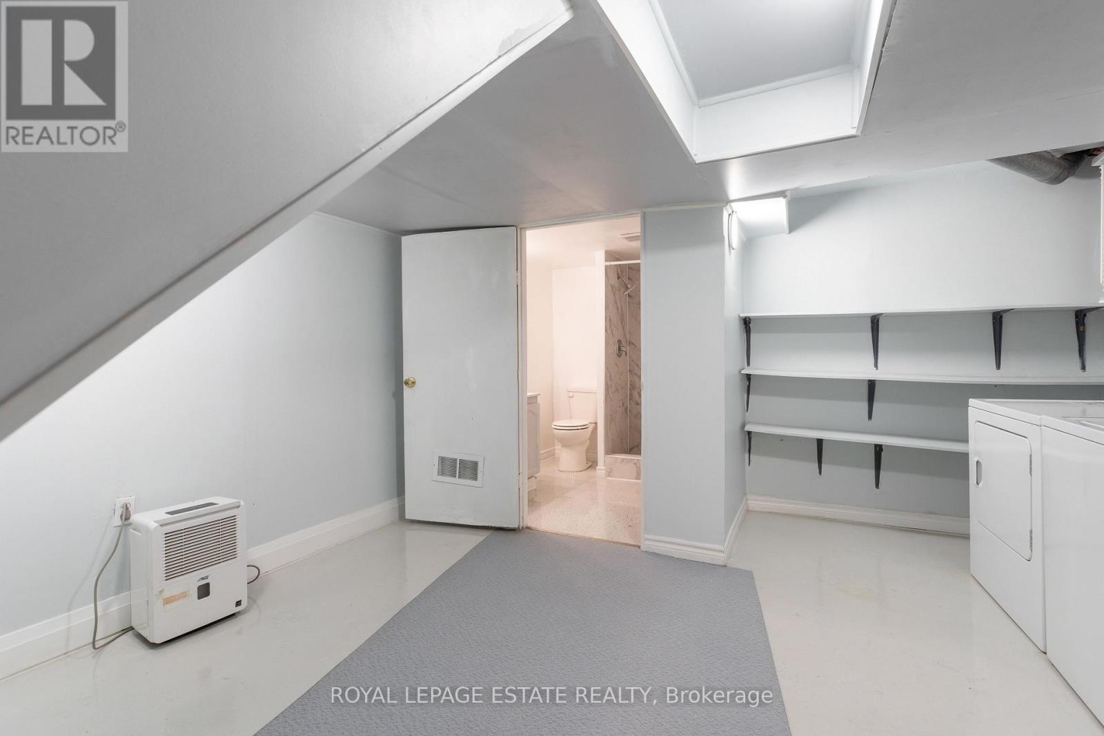 (Lower) 1040 Victoria Park Avenue, Toronto, Ontario  M4B 2K1 - Photo 9 - E12521192