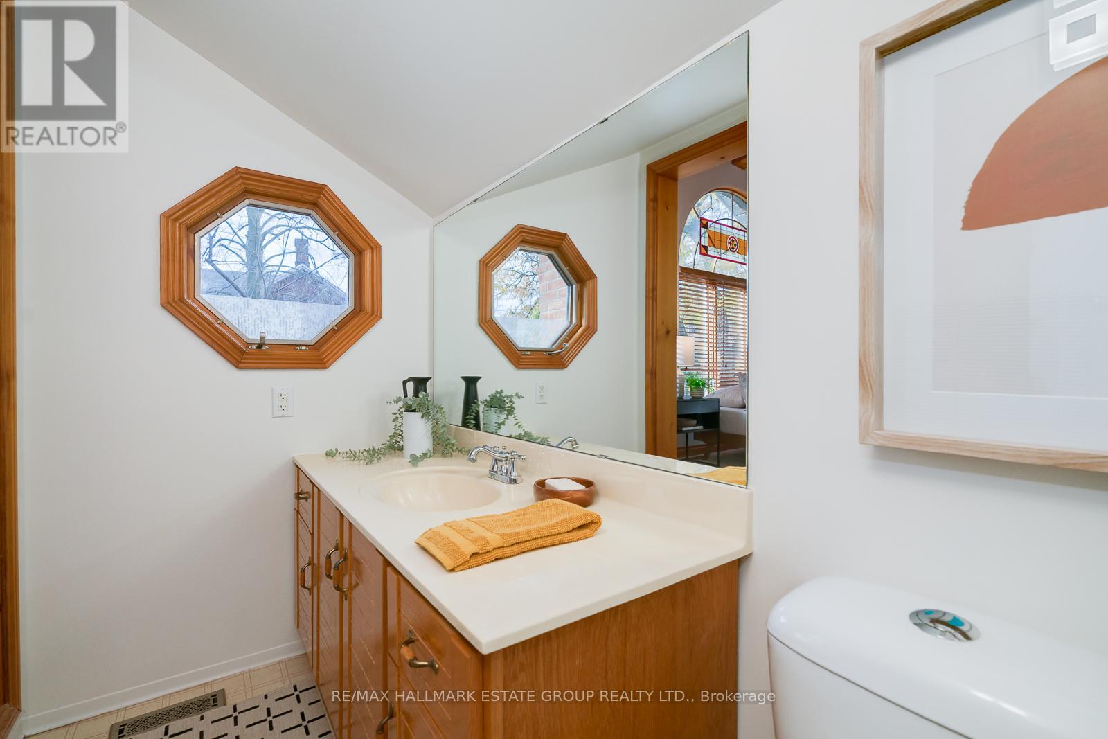 88 Dawes Road, Toronto, Ontario M4C 5B4 - Photo 23 - E12521314