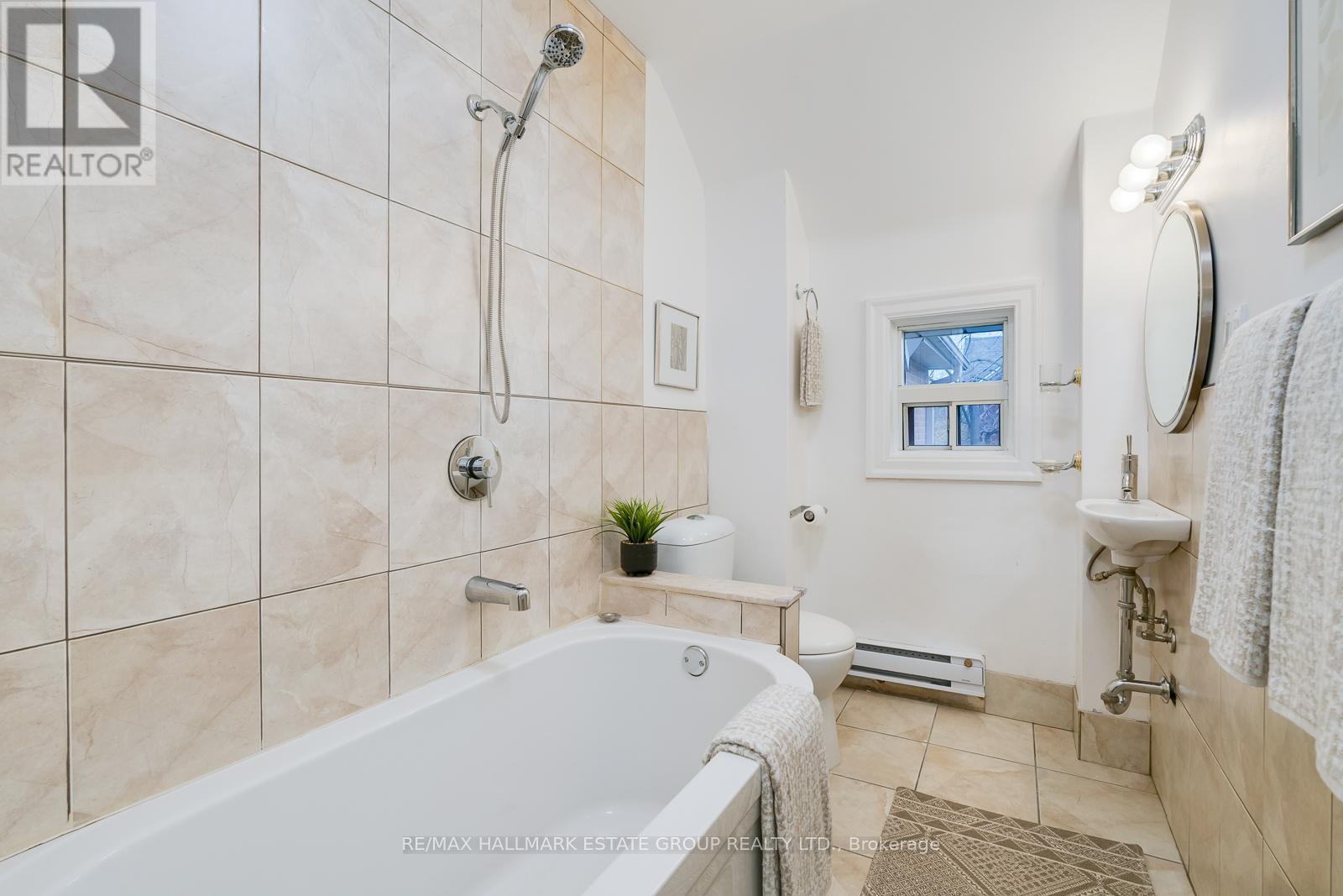 88 Dawes Road, Toronto, Ontario M4C 5B4 - Photo 37 - E12521314