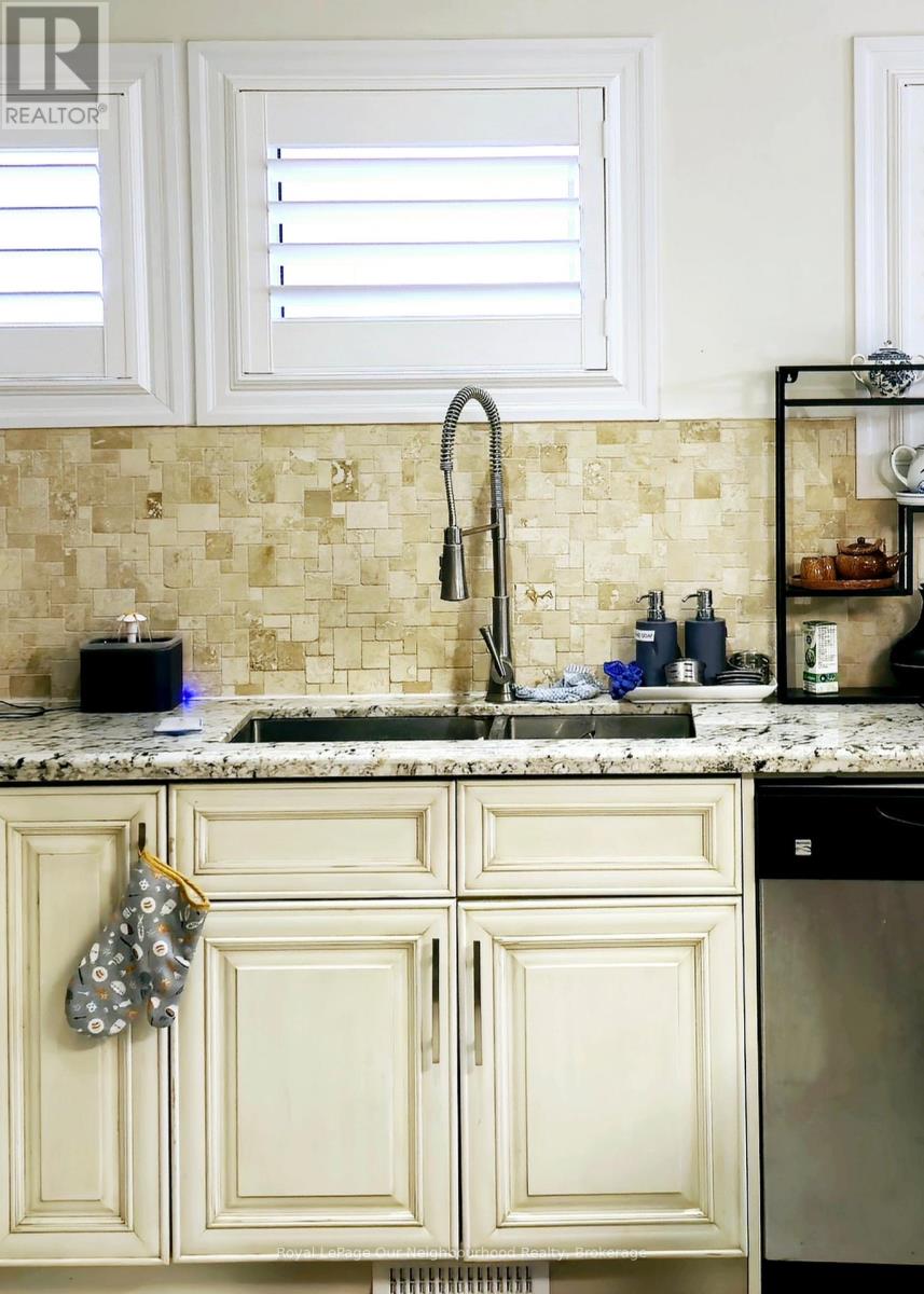 Main - 23 Beech Avenue, Toronto, Ontario  M4E 3H3 - Photo 2 - E12521358