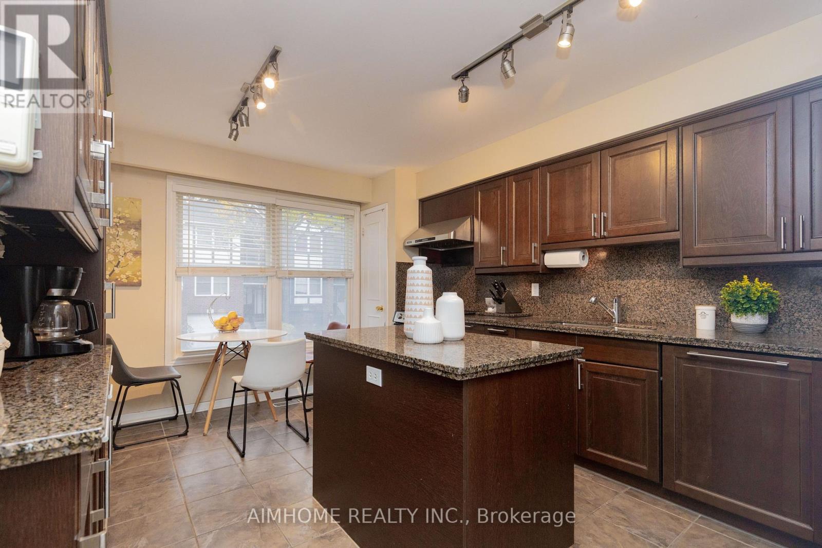 362 Simonston Boulevard, Markham, Ontario L3T 4T5 - Photo 17 - N12521246