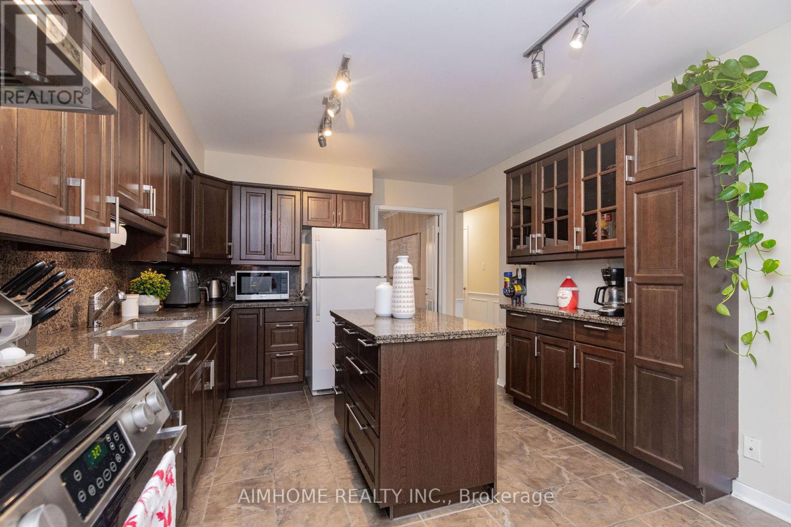 362 Simonston Boulevard, Markham, Ontario L3T 4T5 - Photo 19 - N12521246