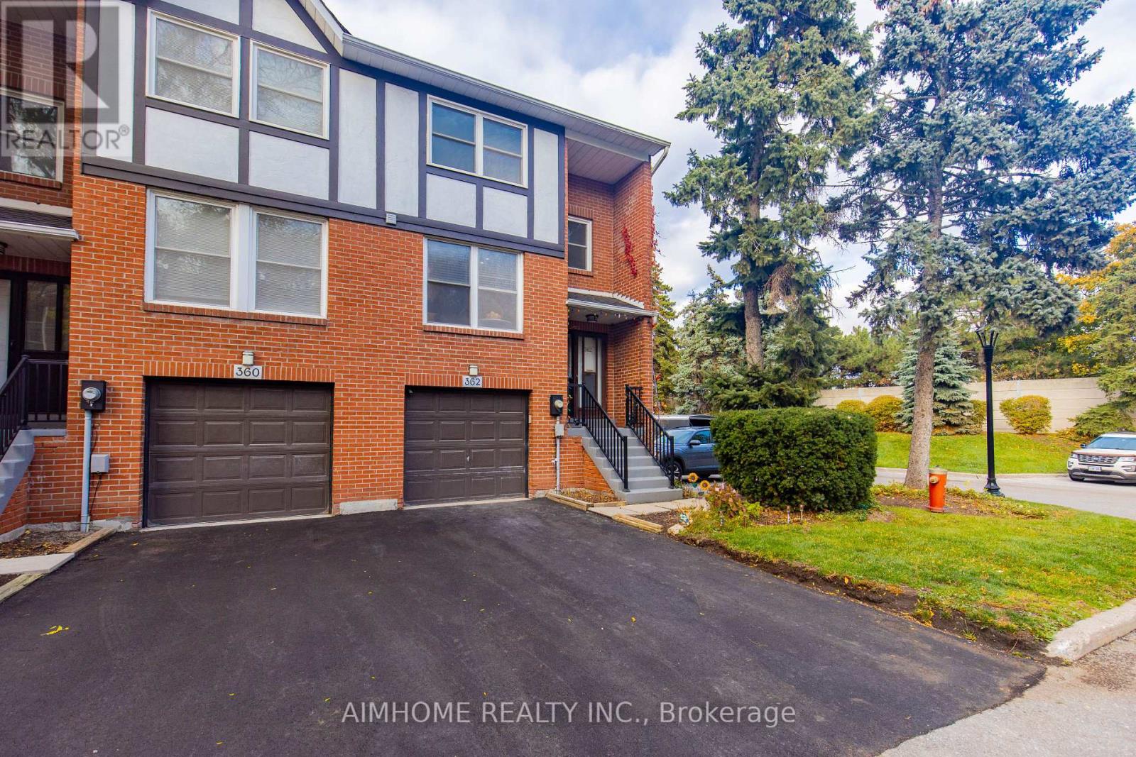 362 Simonston Boulevard, Markham, Ontario L3T 4T5 - Photo 2 - N12521246