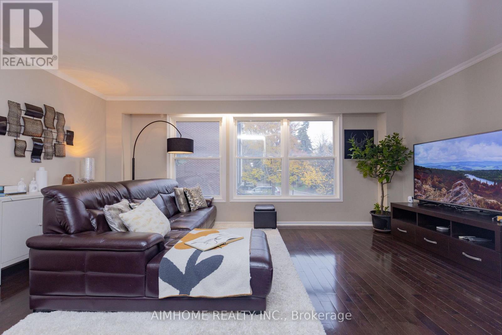 362 Simonston Boulevard, Markham, Ontario L3T 4T5 - Photo 5 - N12521246