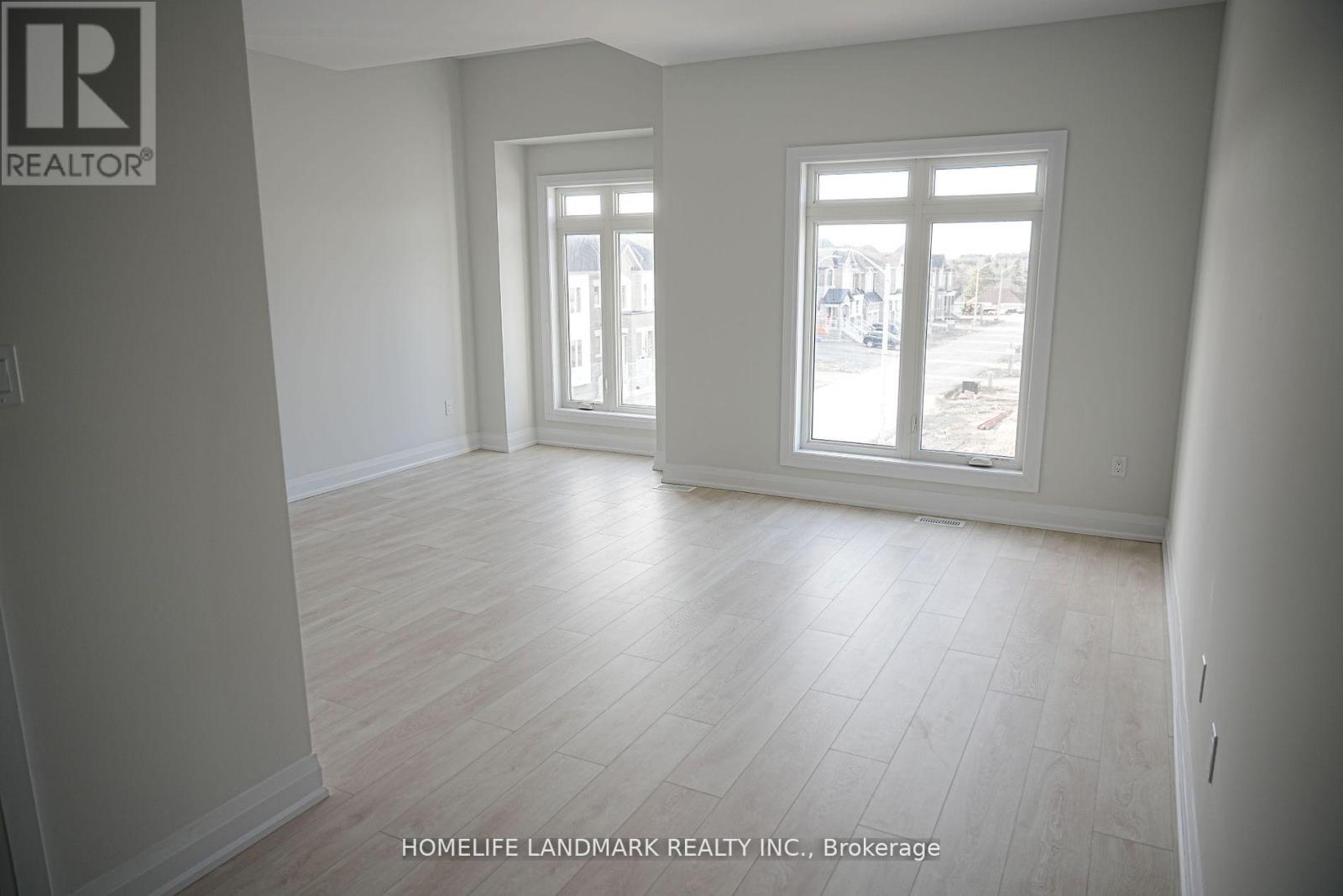 119 Seguin Street, Richmond Hill, Ontario  L4E 1N2 - Photo 11 - N12521332