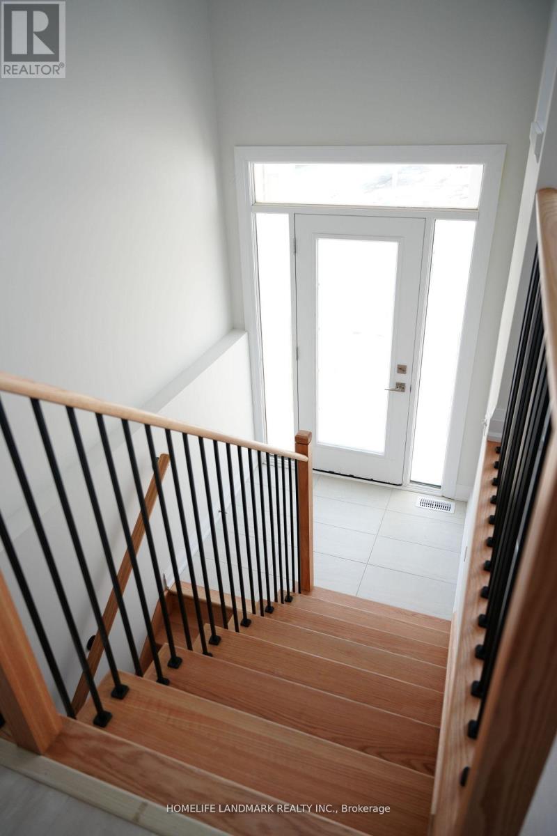 119 Seguin Street, Richmond Hill, Ontario  L4E 1N2 - Photo 6 - N12521332