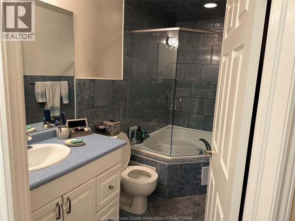 2412 Askin Avenue, Windsor, Ontario N9E 4Z1 - Photo 13 - 25028314