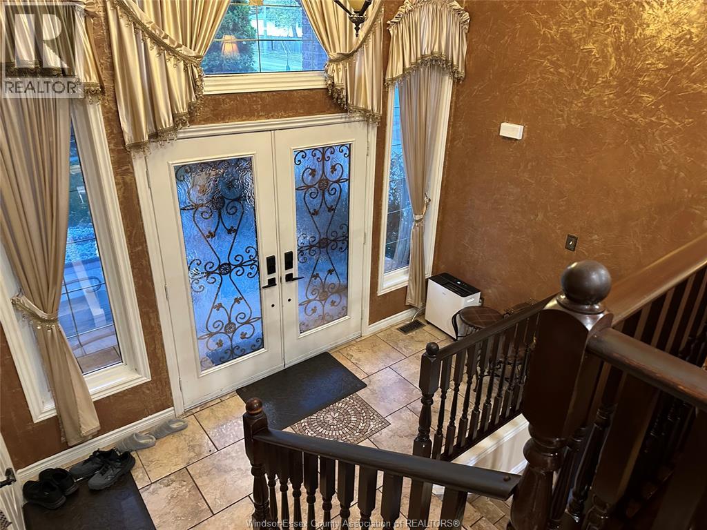 2412 Askin Avenue, Windsor, Ontario N9E 4Z1 - Photo 16 - 25028314