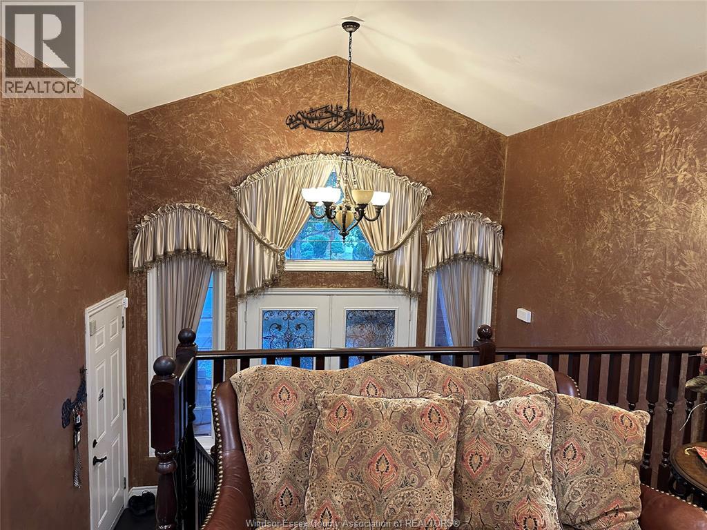 2412 Askin Avenue, Windsor, Ontario N9E 4Z1 - Photo 17 - 25028314