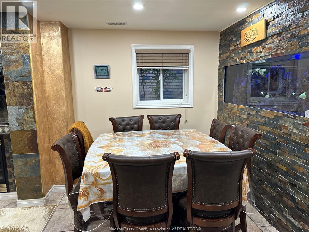 2412 Askin Avenue, Windsor, Ontario N9E 4Z1 - Photo 18 - 25028314