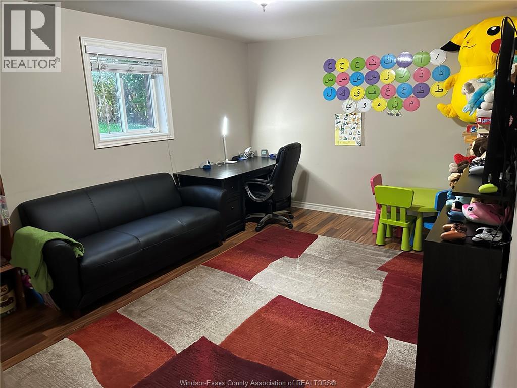2412 Askin Avenue, Windsor, Ontario N9E 4Z1 - Photo 23 - 25028314