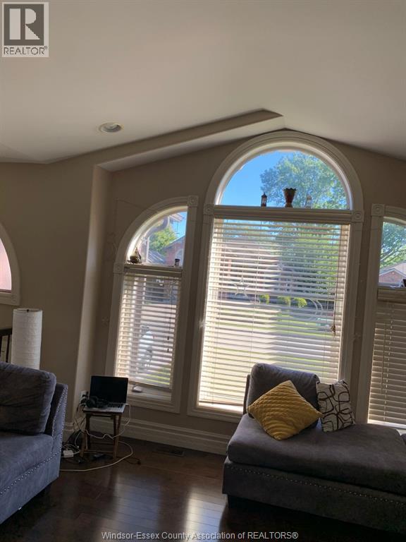 2365 Glenwood Unit# Upper, Windsor, Ontario N9E 3X7 - Photo 4 - 25028306