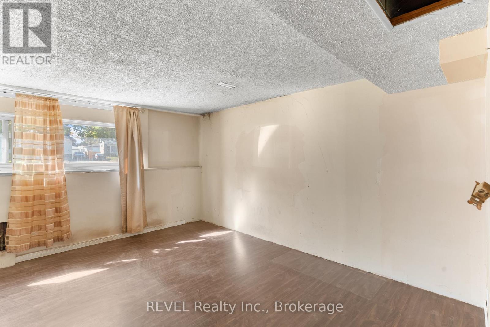 5016 Gage Court, Niagara Falls, Ontario  L2E 7B5 - Photo 22 - X12521372