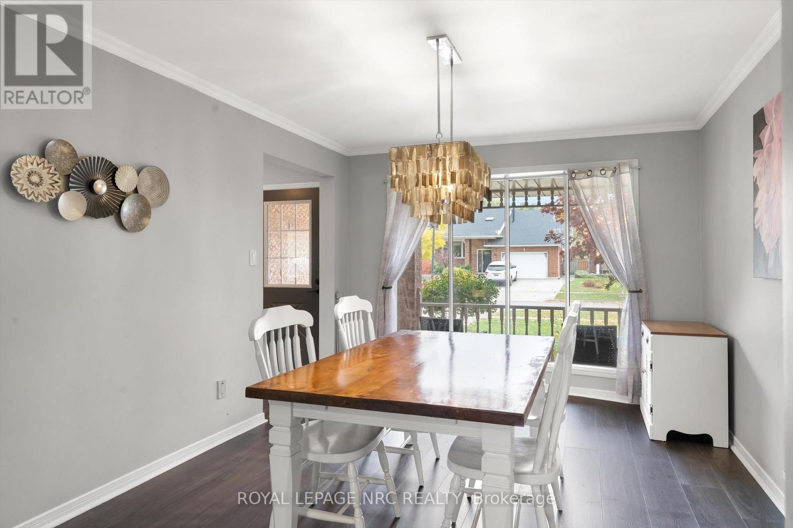 26 Elderwood Drive, St. Catharines, Ontario  L2S 3E5 - Photo 11 - X12521512