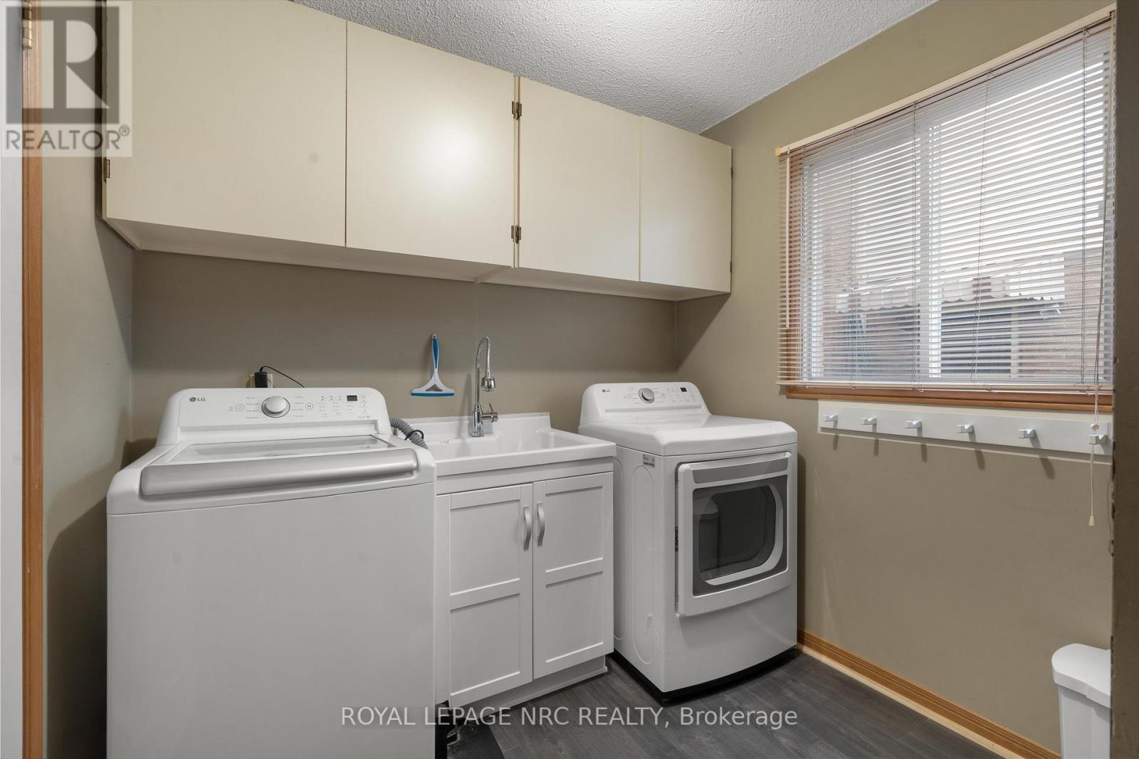 26 Elderwood Drive, St. Catharines, Ontario  L2S 3E5 - Photo 16 - X12521512