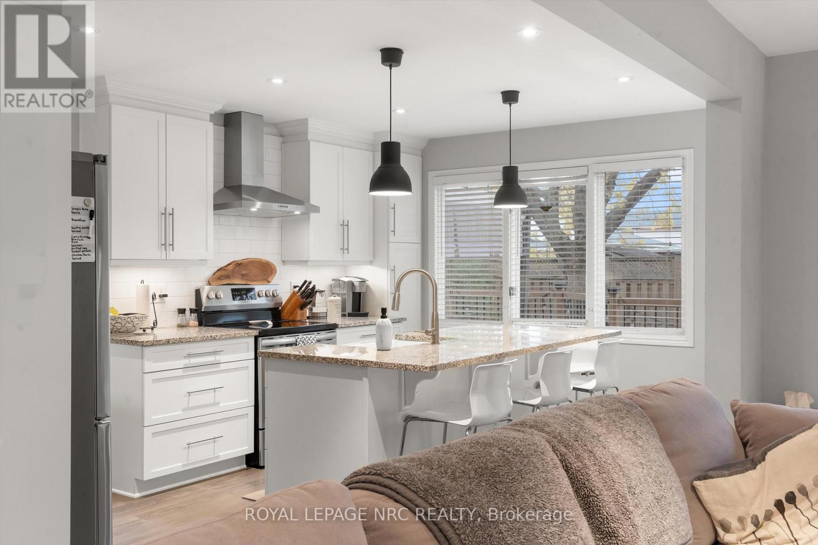 26 Elderwood Drive, St. Catharines, Ontario  L2S 3E5 - Photo 20 - X12521512