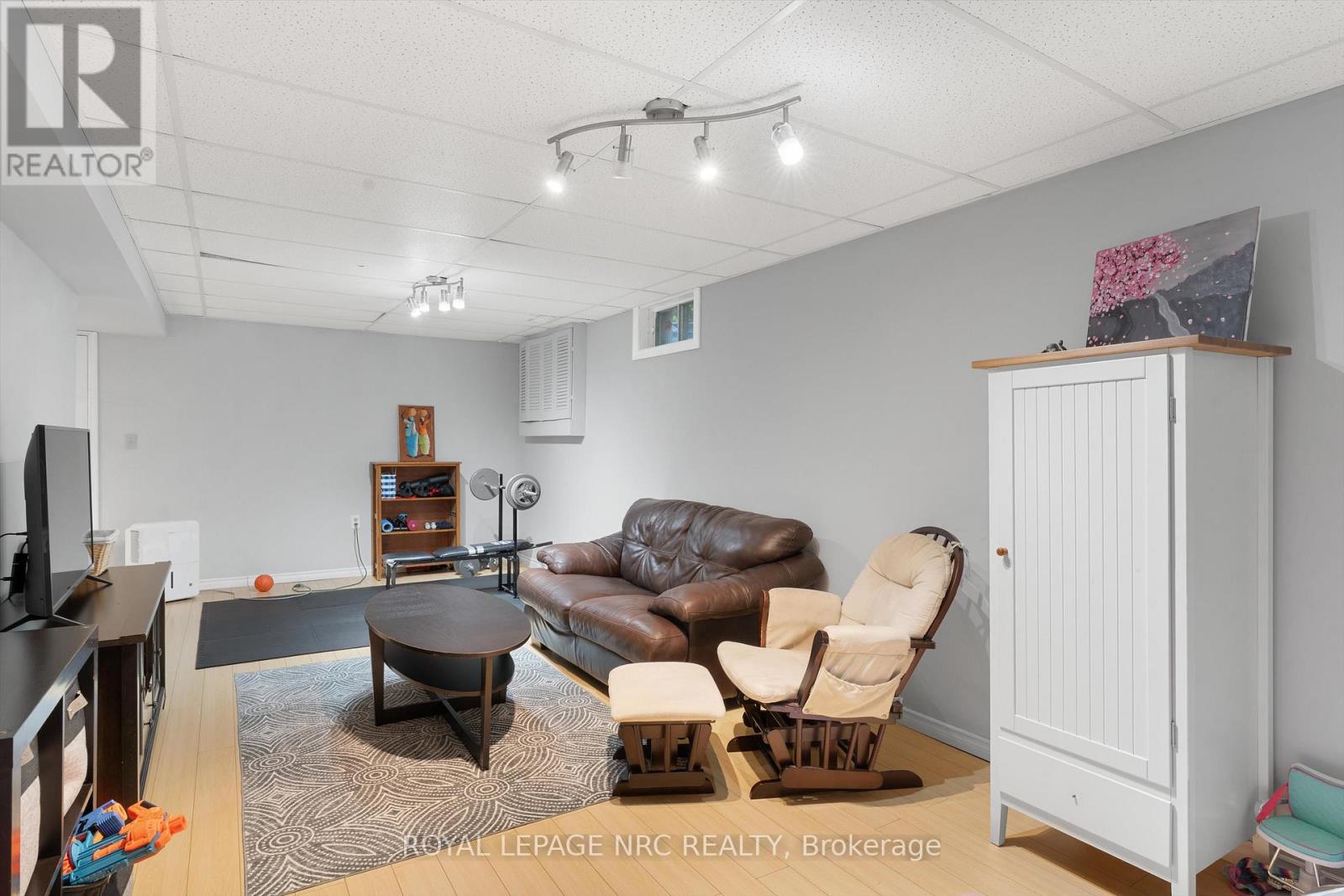 26 Elderwood Drive, St. Catharines, Ontario  L2S 3E5 - Photo 39 - X12521512