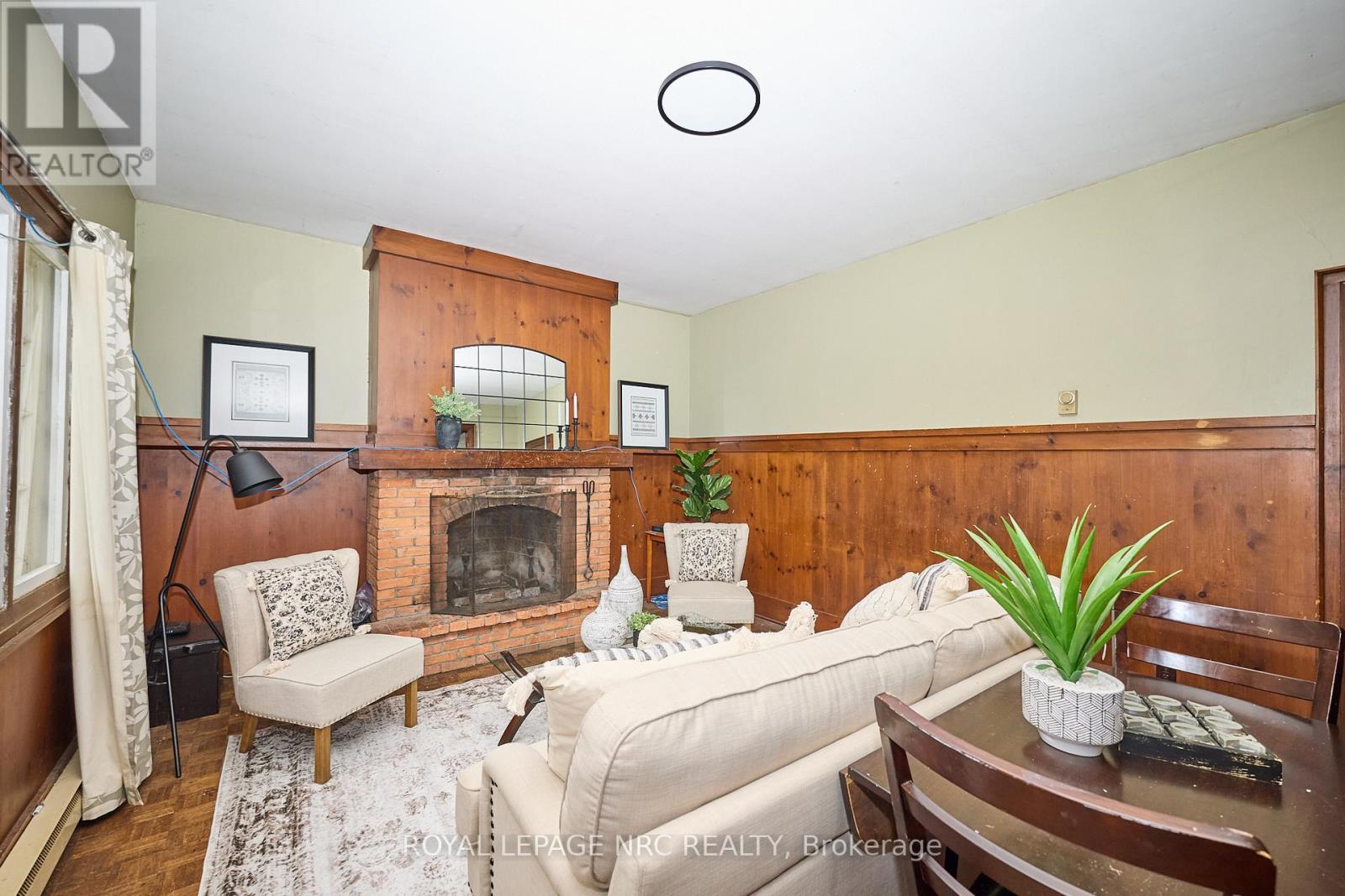 21 Silverdale Drive, St. Catharines, Ontario  L2M 3M9 - Photo 11 - X12521634