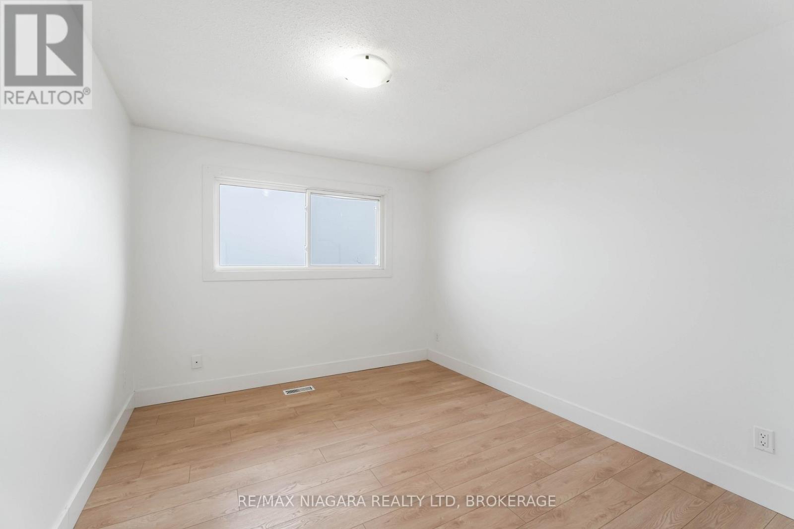 112 - 100 Brownleigh Avenue, Welland, Ontario  L3B 5V8 - Photo 21 - X12521650