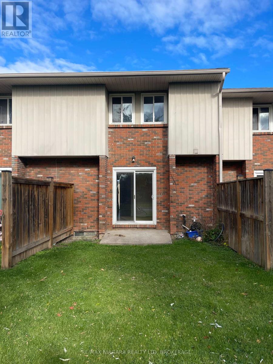 112 - 100 Brownleigh Avenue, Welland, Ontario  L3B 5V8 - Photo 24 - X12521650