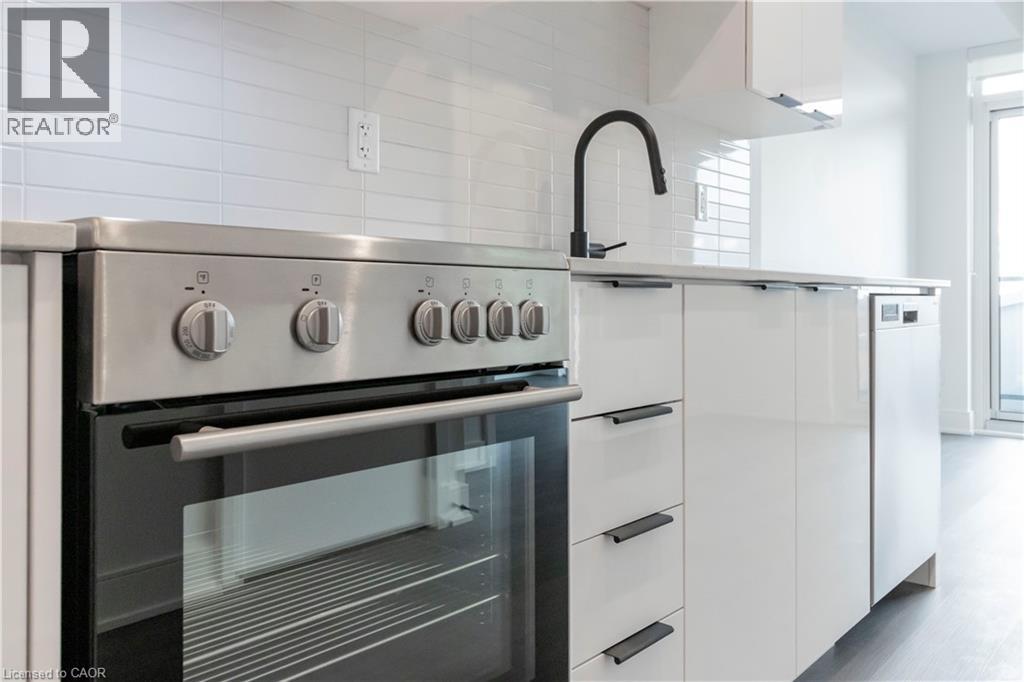 25 Wellington Street S Unit# 1605, Kitchener, Ontario  N2G 0G5 - Photo 16 - 40785981